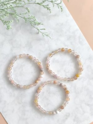 Sakura Ahat zapestnica